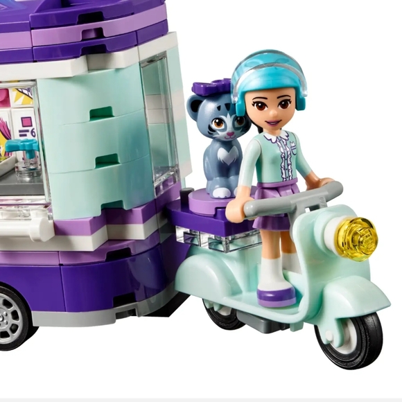 Lego Friends Mia's Art Stand - Picture 4 of 9